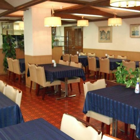 Hotel A.P Toyonaka Extérieur photo